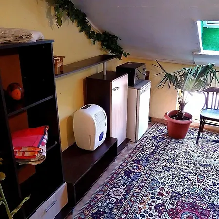 Centre Suits 2 אכסניה *